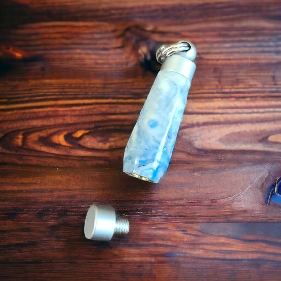 Memory Urn Pendant - Picture 4 of 4